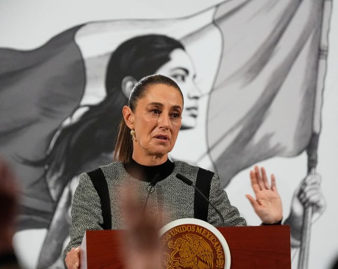 Mexico’s Sheinbaum rules out a conflict with U.S. over 2 CIA agents killed in Chihuahua accident