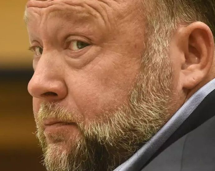 alex-jones-could-lose-infowars-in-the-best-way-humanly-possible