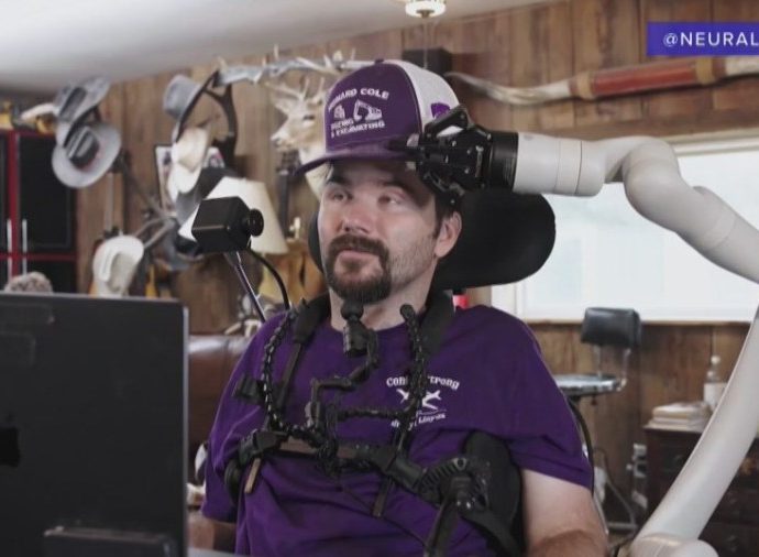 how-neuralink-allows-man-to-fly-drone-with-his-mind