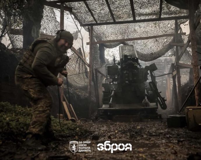 tanks-couldn’t-take-chasiv-yar-so-russia’s-reaching-for-the-playbook-that-took-pokrovsk.