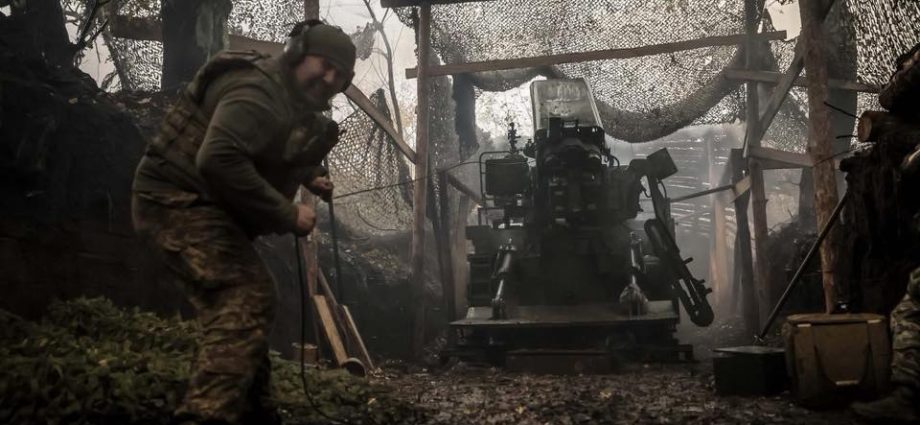 tanks-couldn’t-take-chasiv-yar-so-russia’s-reaching-for-the-playbook-that-took-pokrovsk.