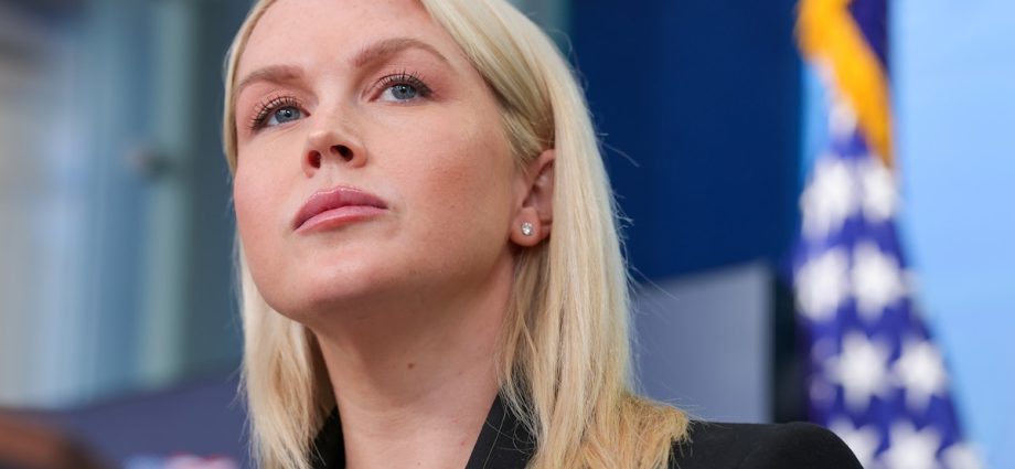 the-traitor-press-sec.-goes-full-maga-cult-in-crazed,-angry-tirades-at-media