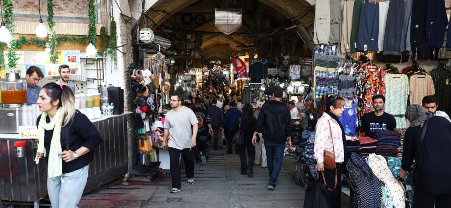 how-the-us-israeli-war-is-collapsing-the-sanctions-regime-on-iran
