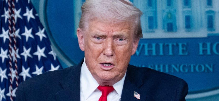 the-traitor-white-house’s-new-ice-image-condemned-as-pure-‘propaganda’