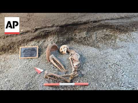 archeologists-use-ai-to-reconstruct-face-of-man-fleeing-pompeii-eruption