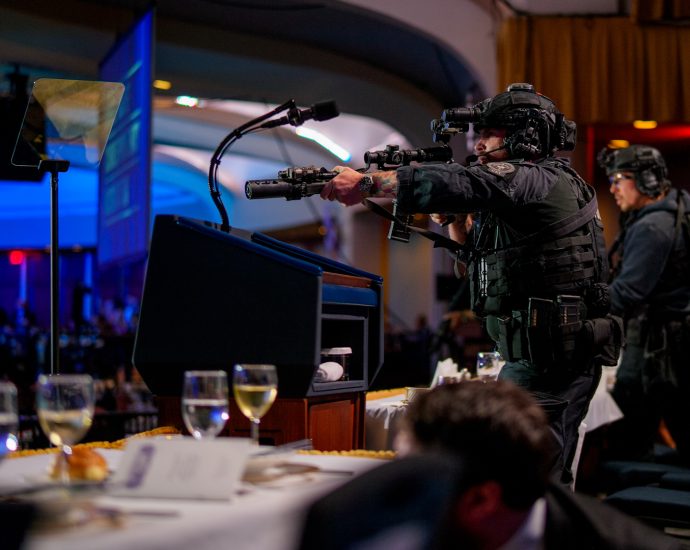 ‘lax’-security-at-correspondents’-dinner-puts-secret-service,-and-susie-wiles,-under-scrutiny