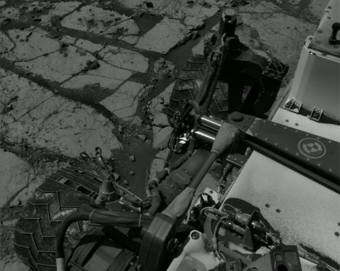 six-years-of-curiosity’s-wheels-on-the-move