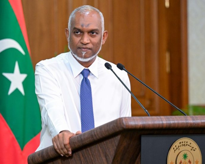 maldives-police-raid-news-outlet-over-report-alleging-president’s-affair