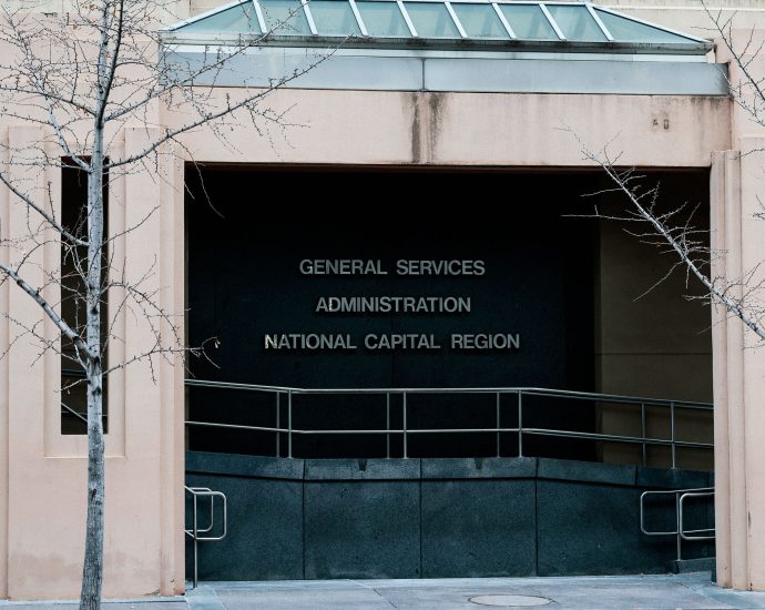 a-doge-affiliate-is-now-in-charge-of-the-us-government’s-id-platform