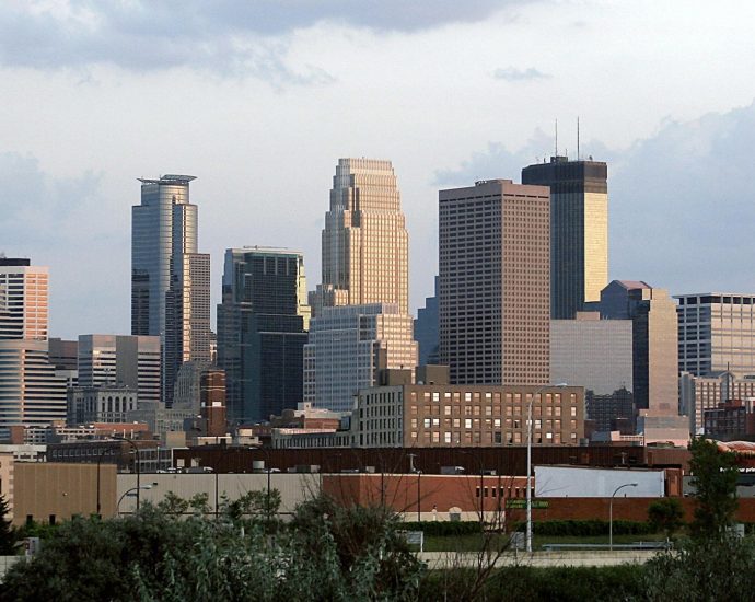 fbi-raids-minnesota-businesses-alleging-‘rampant’-fraud-of-taxpayer-funds