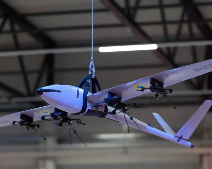 “drone-deals”:-ukraine-to-export-surplus-weapons-as-zelenskyy-unveils-new-defense-trade-framework