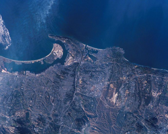 1992-ames-earth-science-publications