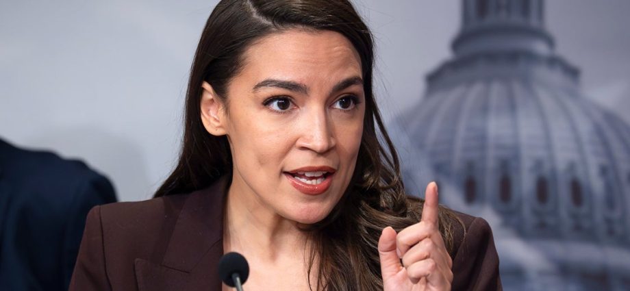 aoc-has-2-blunt-words-for-republican-plan-to-use-taxpayer-money-on-the-traitor’s-ballroom