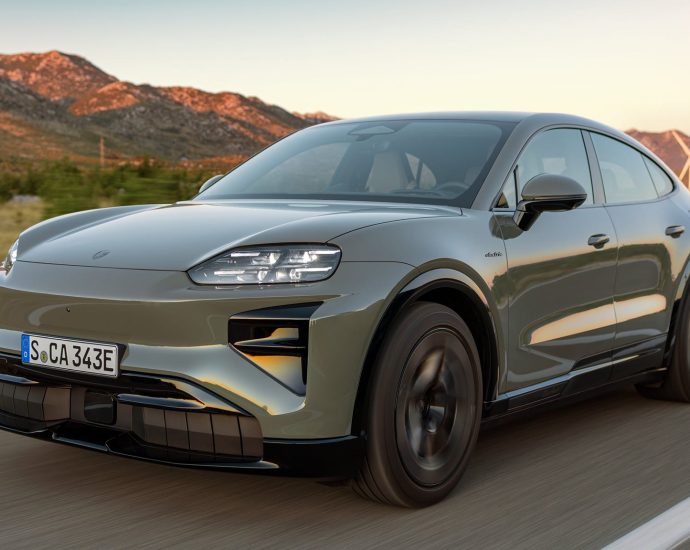 Porsche’s Not Playing: The Swoopy 2026 Cayenne Coupe Electric Offers Up to 1,139 hp