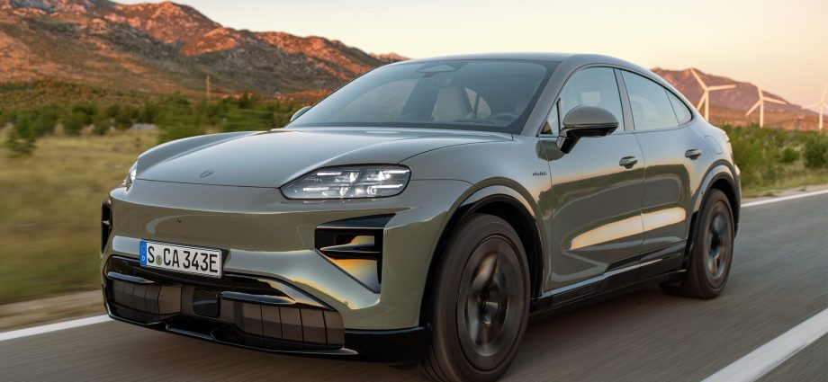Porsche’s Not Playing: The Swoopy 2026 Cayenne Coupe Electric Offers Up to 1,139 hp