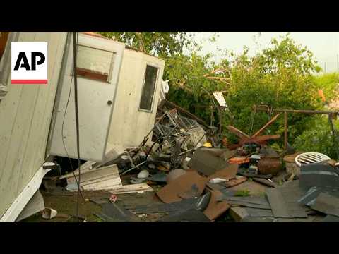 at-least-2-injured-as-storms-in-texas-tear-through-homes