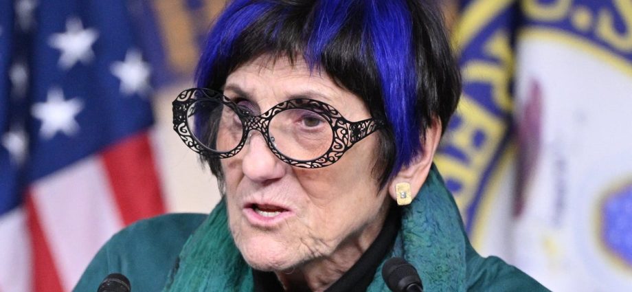 white-house-mocks-dem-lawmaker’s-looks,-days-after-calls-to-tone-down-rhetoric