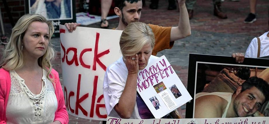 us-opioid-crisis:-families-speak-out-after-purdue-pharma-sentencing