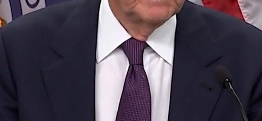 jerome-powell-explains-why-he-plans-to-stay-on-at-the-fed