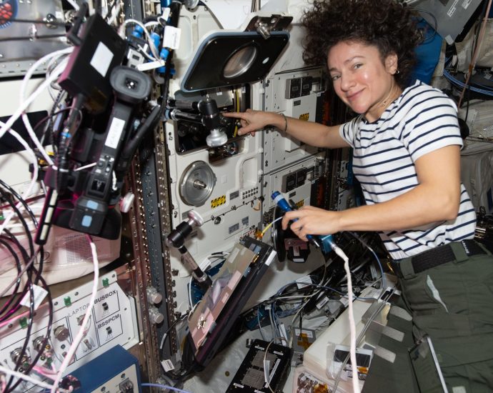 quantum-physics,-biomedicine,-and-computer-gear-fill-wednesday’s-schedule