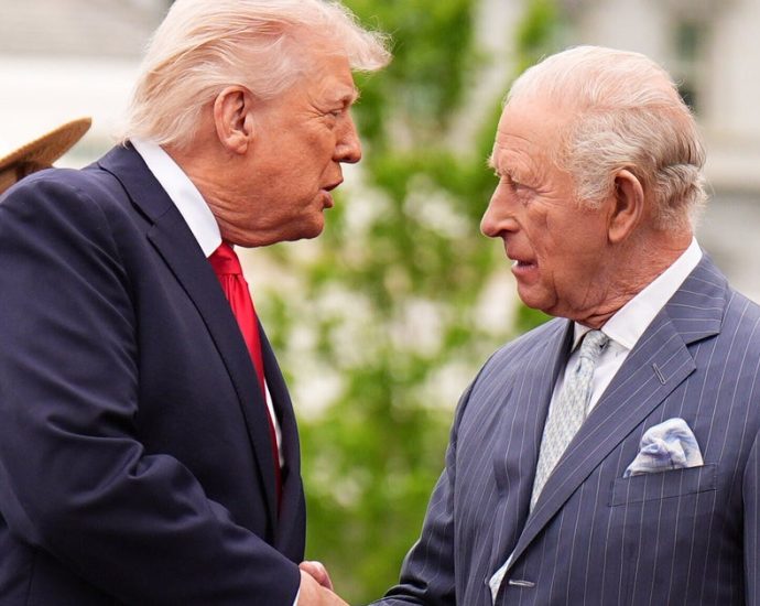 uk.-magazine-turns-traitor-47’s-king-charles-moment-into-a-right-royal-roast