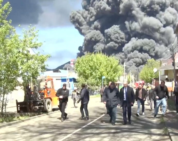 environmental-disaster-fears-grip-russia-as-ukraine-targets-oil-refineries