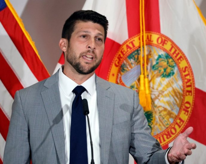 florida’s-attorney-general-launches-criminal-probe-into-chatgpt-over-fsu-shooting