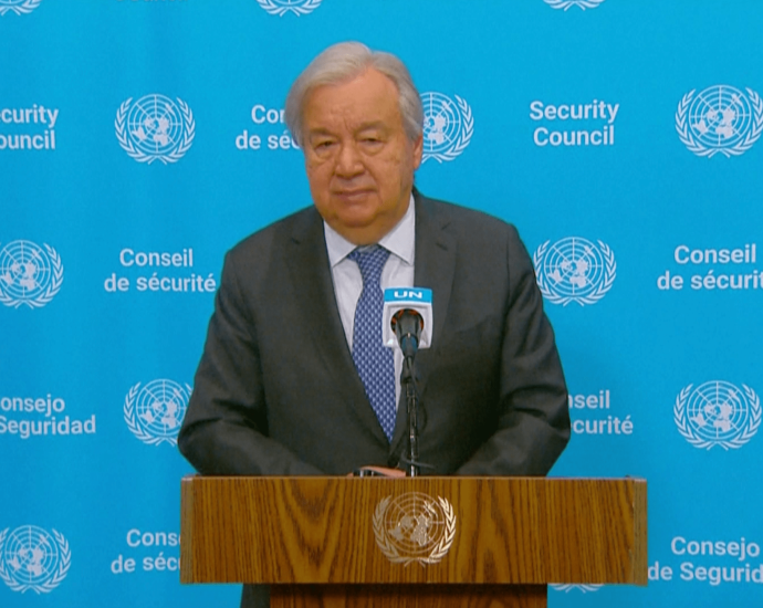 un-chief-calls-for-immediate-reopening-of-the-strait-of-hormuz