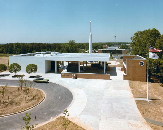 nasa-goddard’s-greenbelt-visitor-center-marks-50th-anniversary