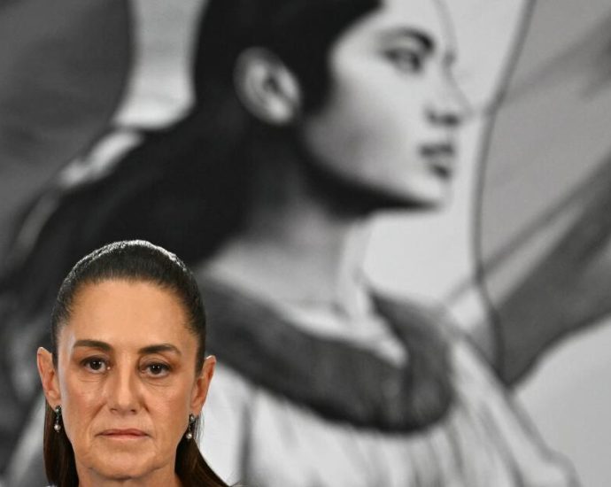 sheinbaum-defies-us.-demand-to-extradite-mexican-officials-on-drug-charges