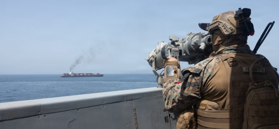 us-seeks-international-help-to-restart-shipping-in-strait-of-hormuz