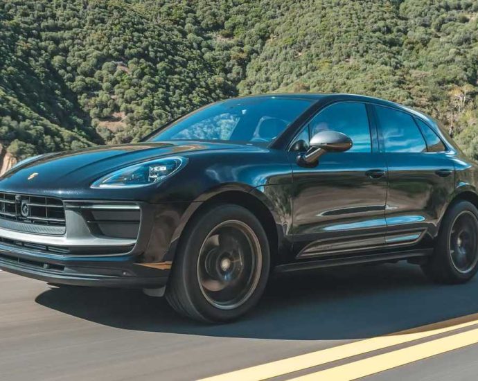 Last Call For Gas Macan: Porsche Builds Up Inventory Before Production Ends