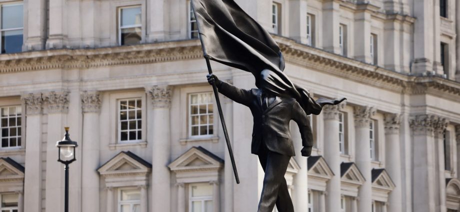 new-banksy-sculpture-appears-to-show-politician-blinded-by-his-own-flag