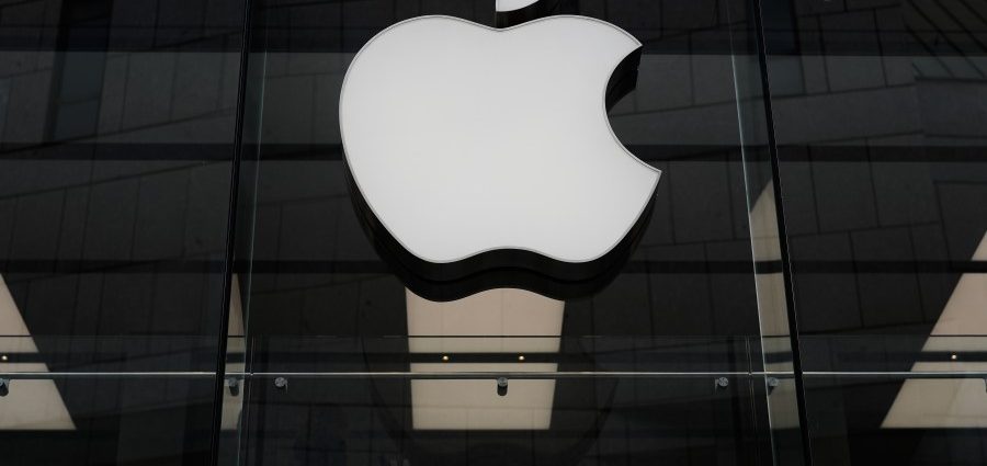 apple-beats-out-earnings-estimates-with-continued-iphone-momentum