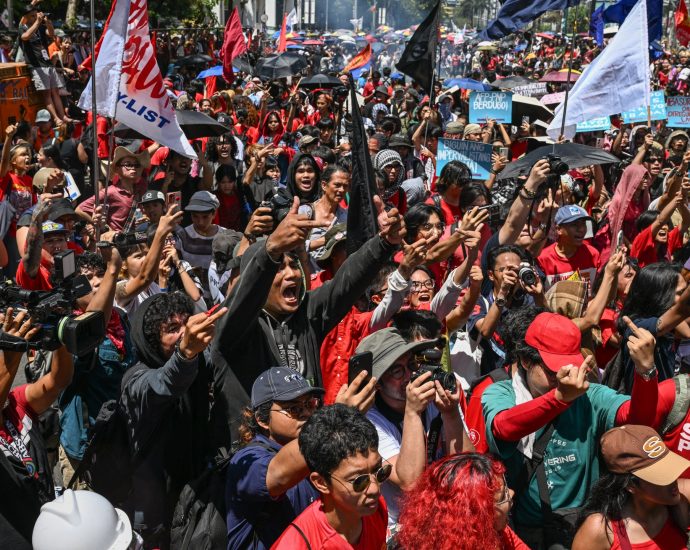 rallies-under-way-as-workers-gather-for-international-labour-day