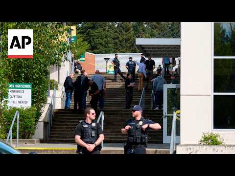 stabbing-at-washington-state-high-school-wounds-6,-including-suspect