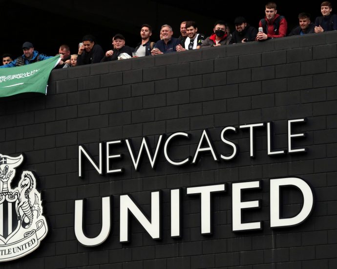 howe-says-saudi-owners’-desire-for-success-at-newcastle-remains-unchanged