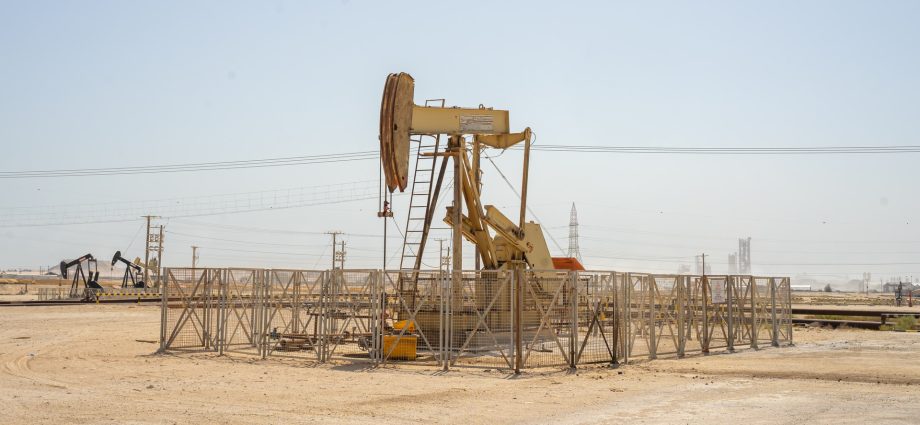 iran-war,-uae’s-departure-lessen-opec’s-grip-on-global-oil-trade