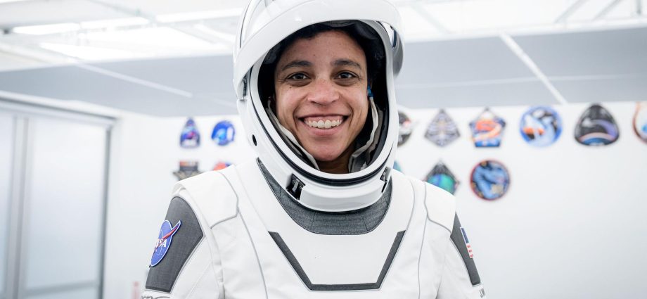 nasa’s-spacex-crew-13-image-gallery