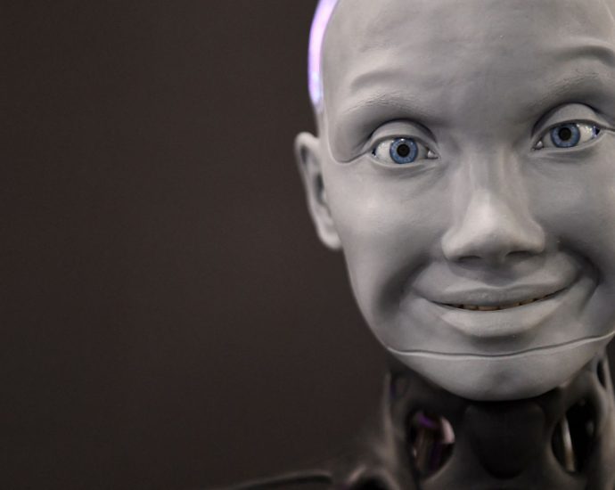 ai-chatbots-are-too-agreeable.-authorities-say-it’s-creating-deadly-outcomes