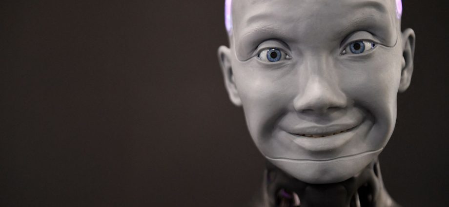 ai-chatbots-are-too-agreeable.-authorities-say-it’s-creating-deadly-outcomes
