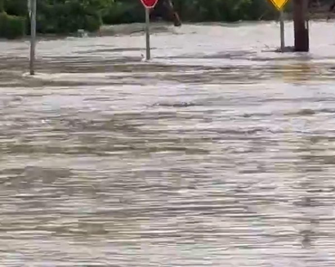 flash-flooding-kills-at-least-one-person-in-texas