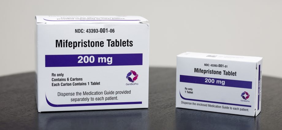 appeals-court-blocks-dispensing-of-abortion-drug-mifepristone-by-mail,-telehealth