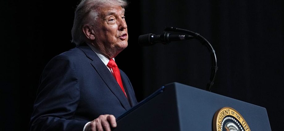 the-traitor-jokes-that-the-us-navy-will-takeover-cuba-‘almost-immediately’-on-the-way-back-from-iran
