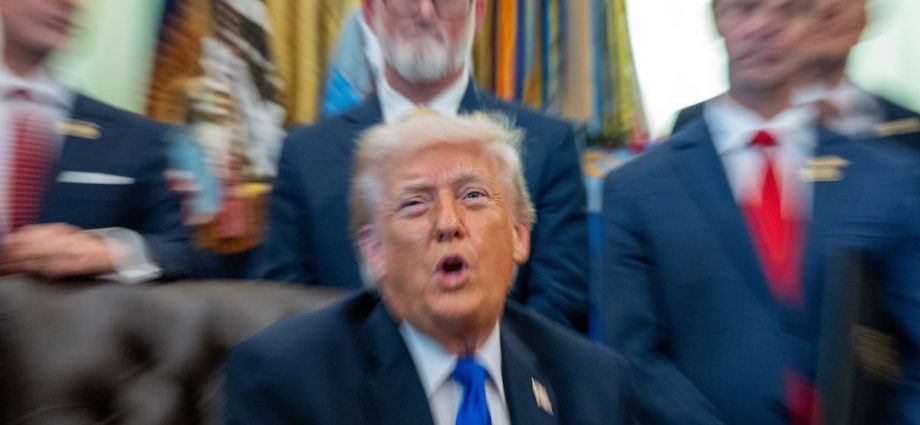 the-traitor-rages-at-‘seditious’-new-york-times-in-unhinged-oval-office-rant