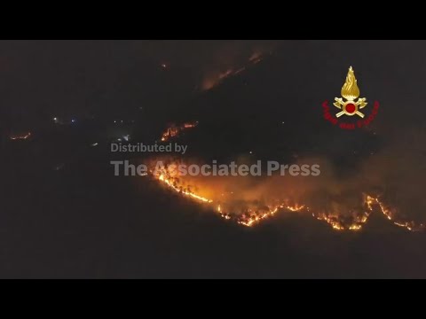 thousands-evacuated-overnight-as-forest-fires-cuts-through-tuscany-landscape