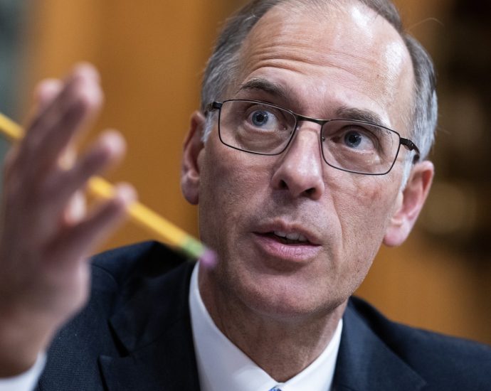 why-one-of-america’s-top-economic-forecasters-is-worried-about-a-recession