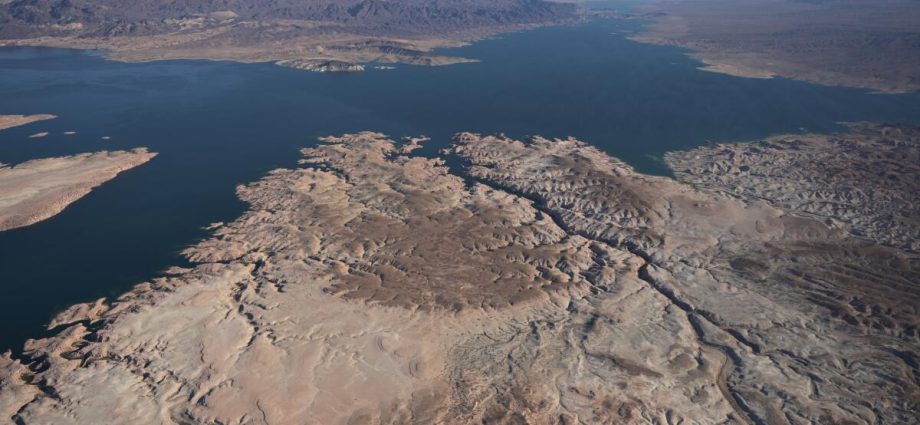 california,-arizona-and-nevada-announce-new-water-saving-plan-for-dwindling-colorado-river