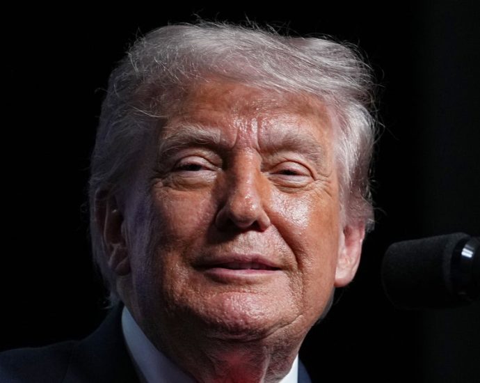 the-traitor-posted-11-times-in-42-minutes-in-a-late-night-social-media-spree:-here’s-everything-he-posted