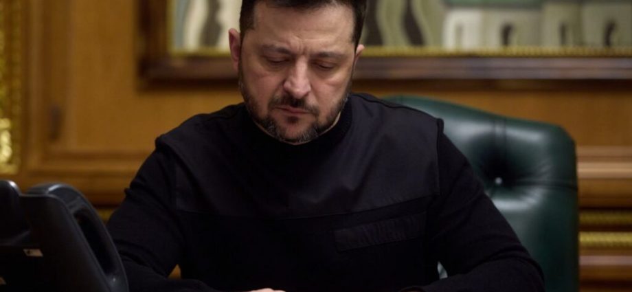 zelenskyy-reported-“unusual-activity”-along-the-border-with-belarus